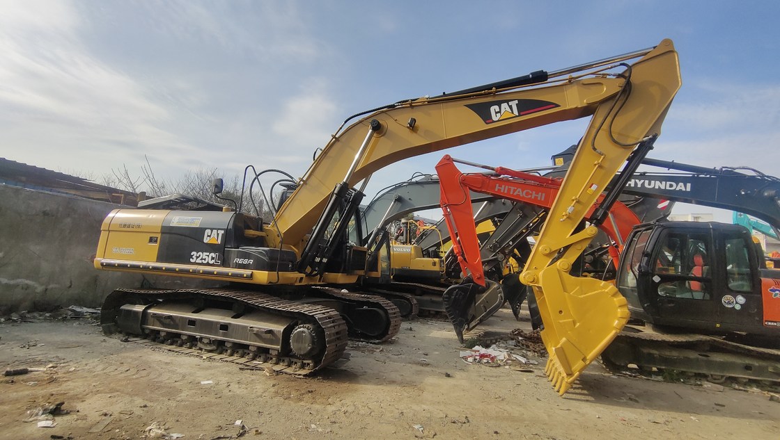Découvrez des économies incroyables: Excavateur Cat 325 CL d'occasion à vendre en parfait état