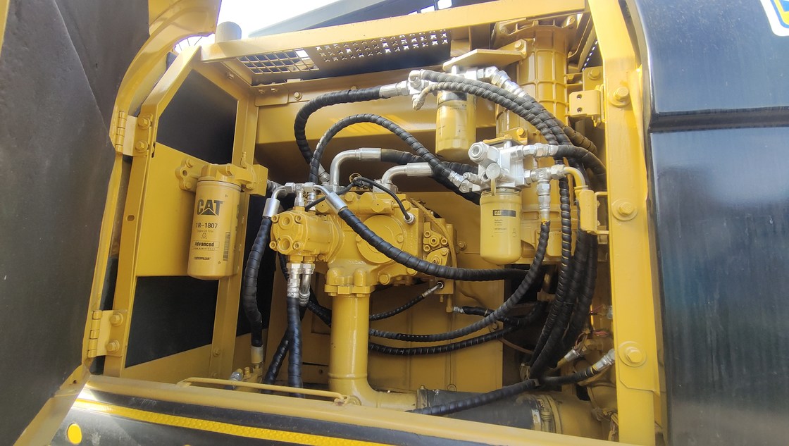 Découvrez des économies incroyables: Excavateur Cat 325 CL d'occasion à vendre en parfait état