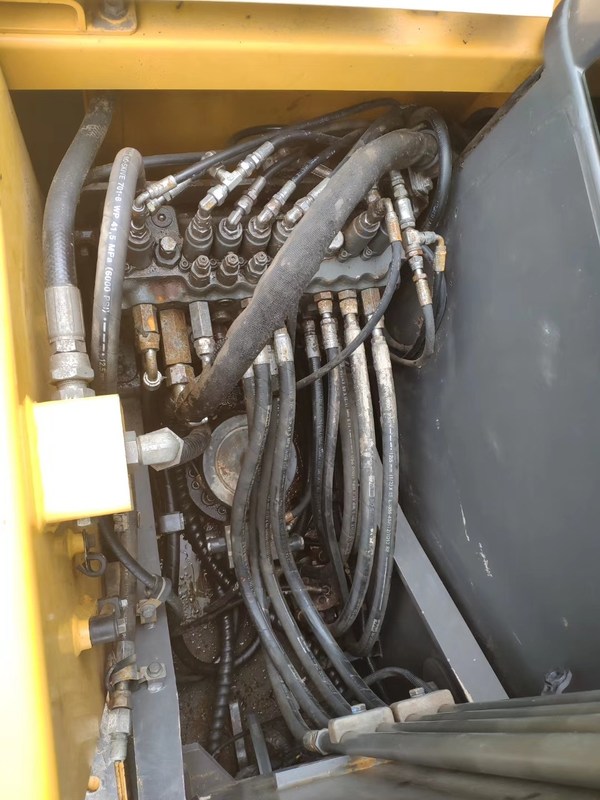 Excavateur Volvo d' 8 tonnes bien entretenu disponible aujourd'hui à prix réduit