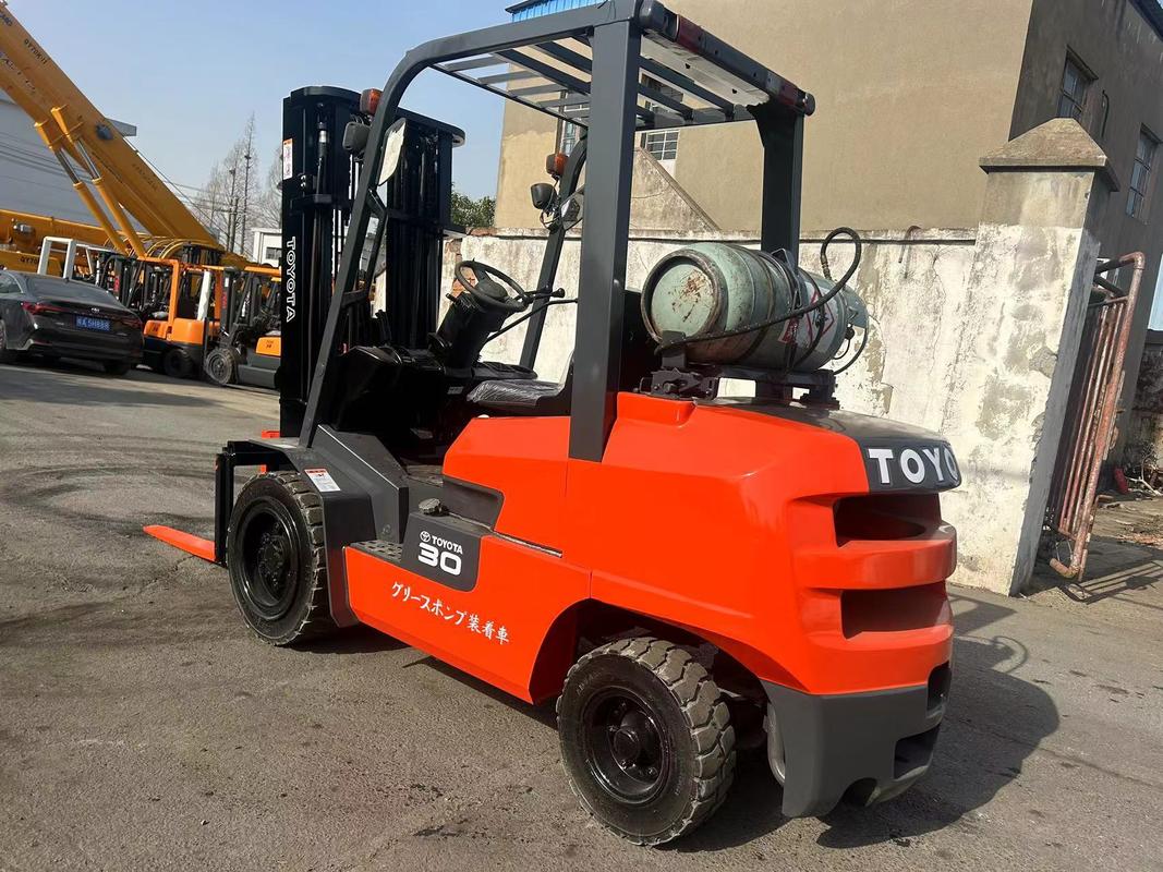 Chariot élévateur Toyota d'occasion, chariot élévateur Toyota à carburant, chariot élévateur Toyota à gaz d'occasion, du Japon